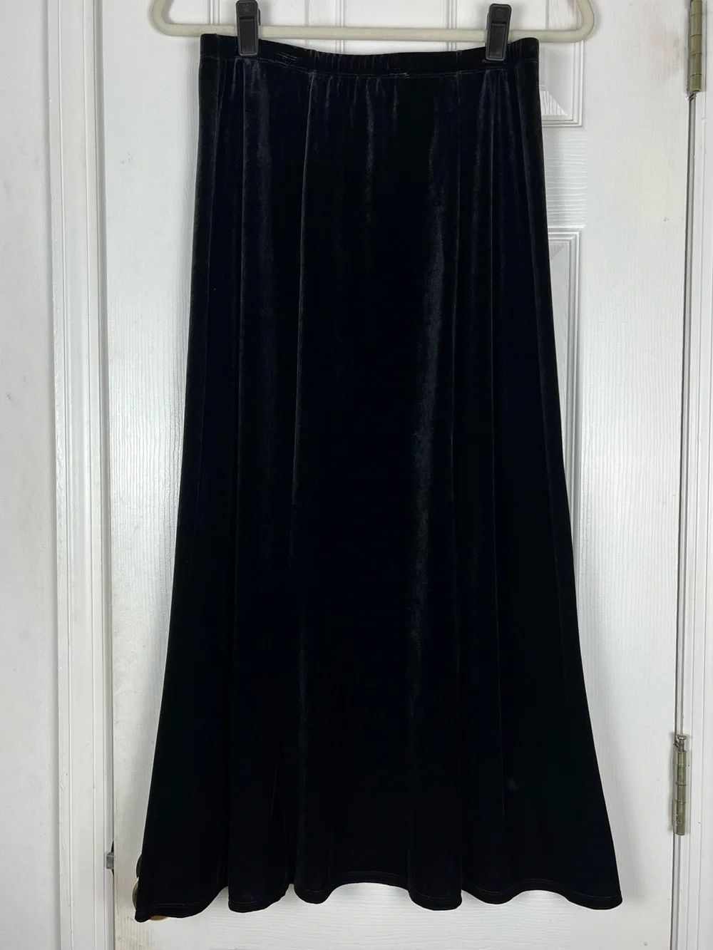 Notations Petite Black Velvet Maxi Skirt Sz PM Pull On Gothic Evening Romantic